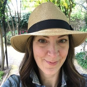 Meet your Posher, Serena